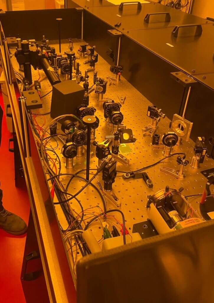 Laser-induced generation of surface plasmons